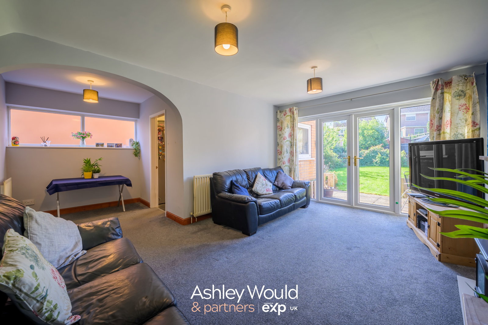 Semi Detached House for sale in Halesowen, Wythall Road, Halesowen, B63 4QR