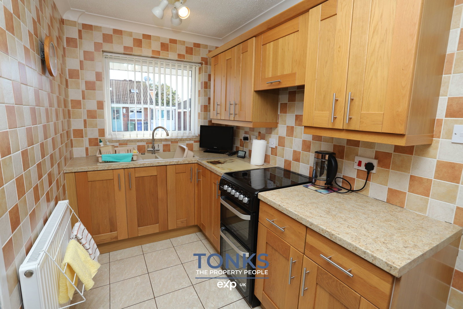 Semi Detached Bungalow for sale in Halesowen, Lombardy Croft, Halesowen, B62 9DQ