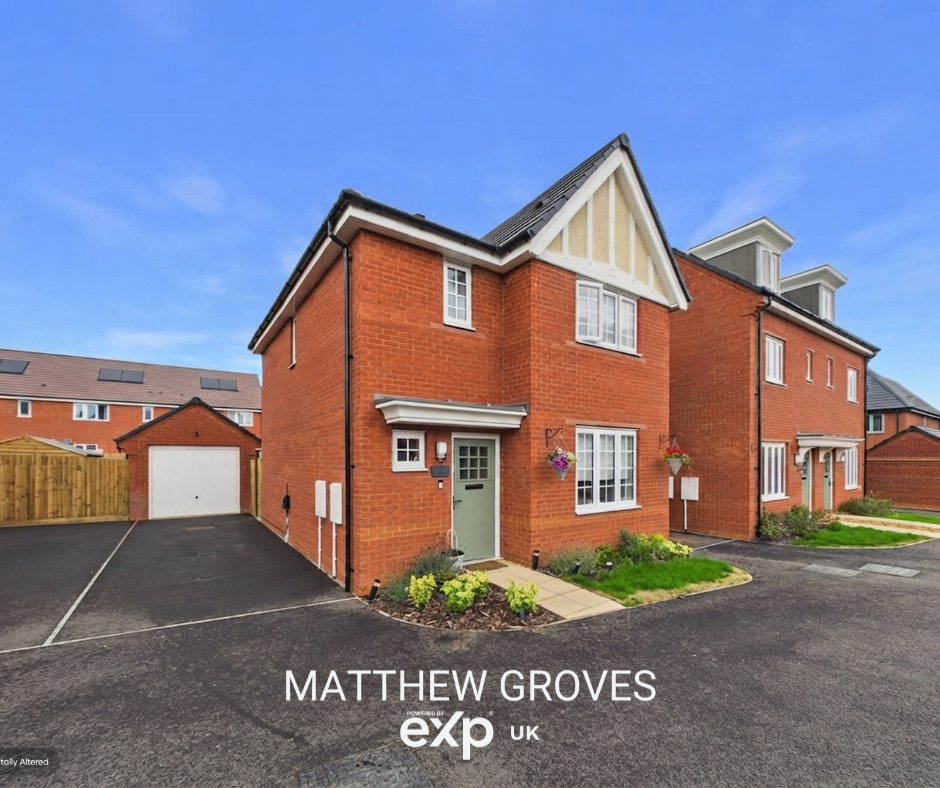 Detached House for sale in Newport, Moss Drive, Newport, TF10 7ZG