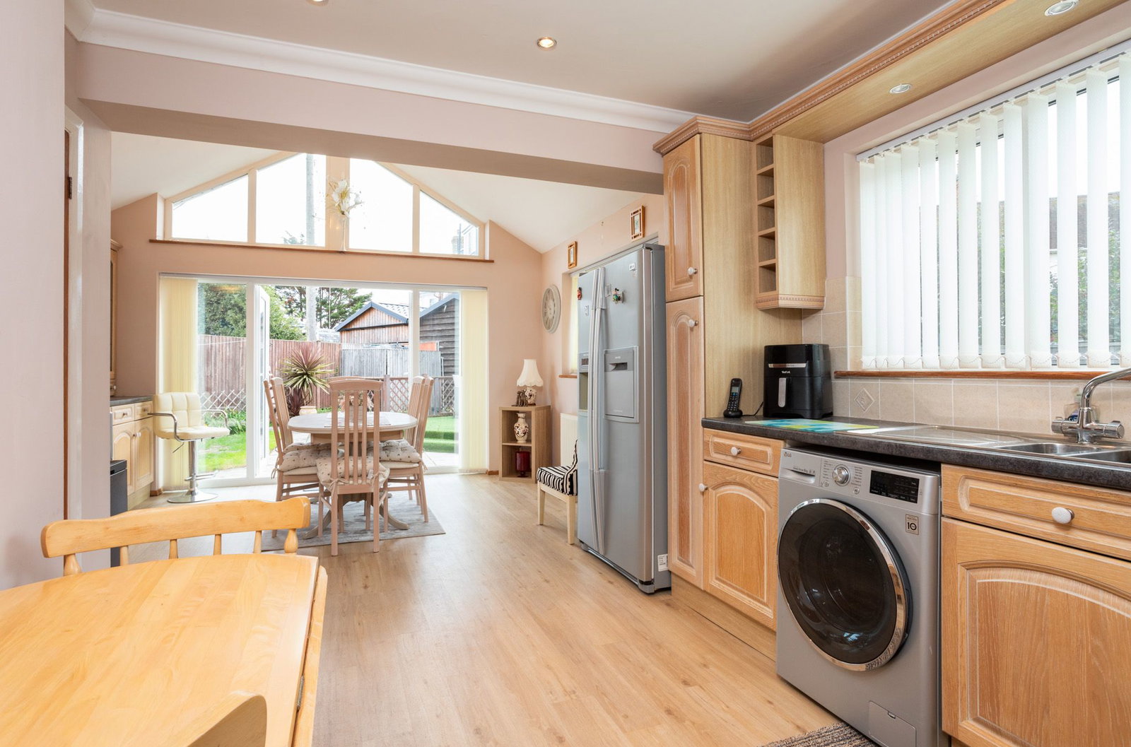 Bungalow for sale in Romney Marsh, Ship Close, Dymchurch TN29, 1364 m²