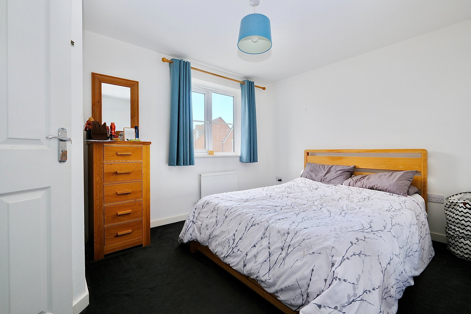 Semi Detached House for sale in Peterborough, Clovelly Drive, Hampton Gardens, Peterborough, PE7 8PZ