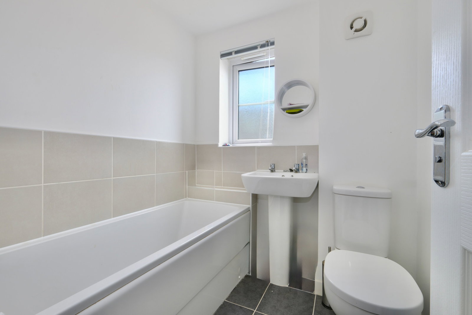 Semi Detached House for sale in Peterborough, Clovelly Drive, Hampton Gardens, Peterborough, PE7 8PZ