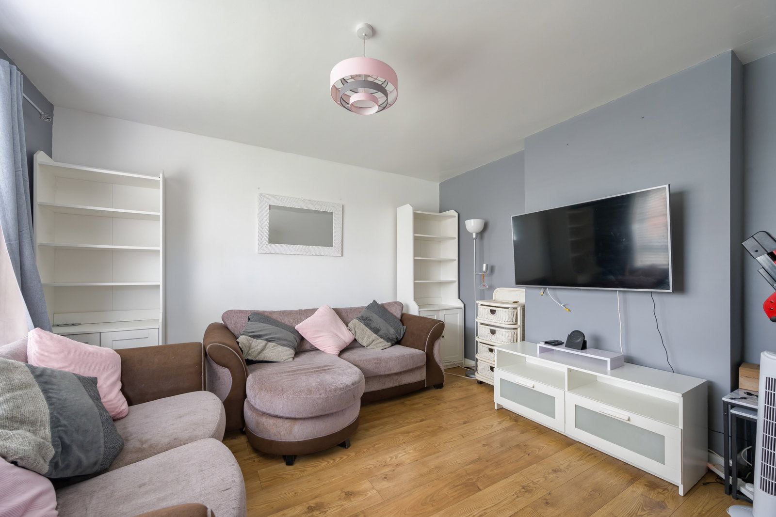 Semi Detached House for sale in Grantham, Christchurch Road in Grantham, 860 m²
