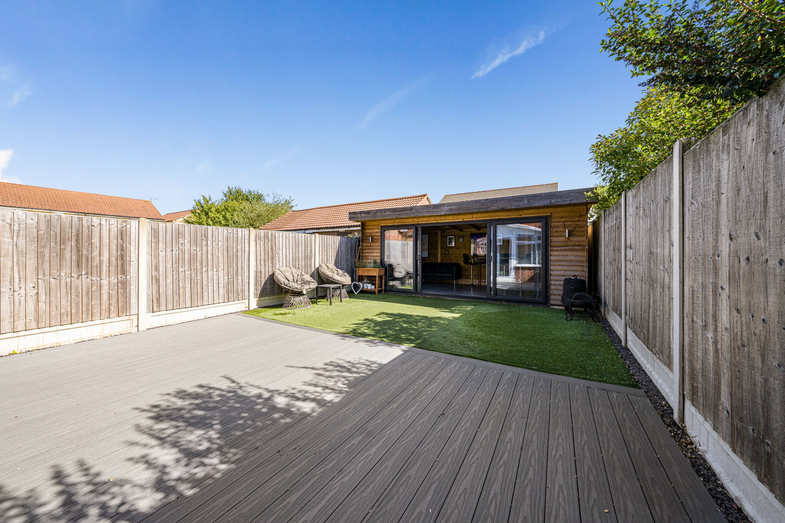 End Of Terrace House for sale in South Ockendon, Danbury Crescent, South Ockendon, Essex, RM15, 1109 m²