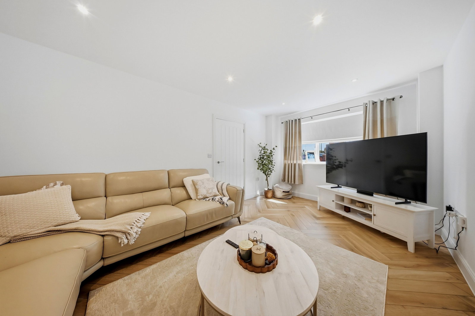 Detached House for sale in Darwen, Avondale Mews, Darwen, BB3 1LY, 1436 m²