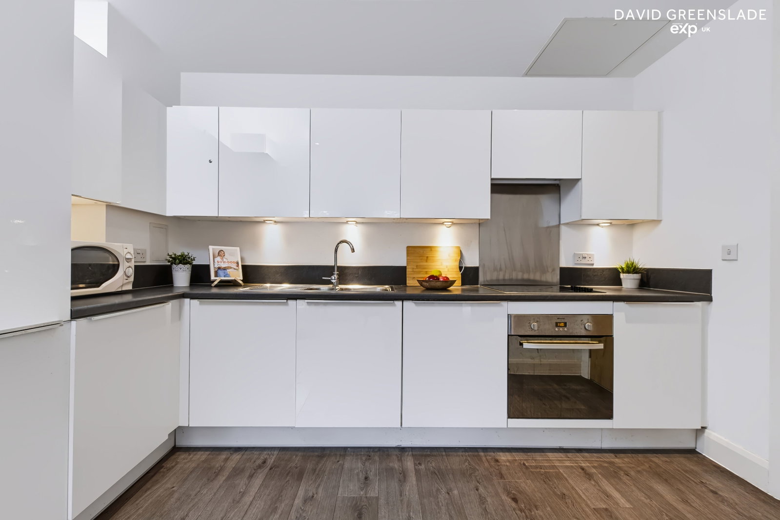 Apartment for sale in London, Barry Blandford Way, E3