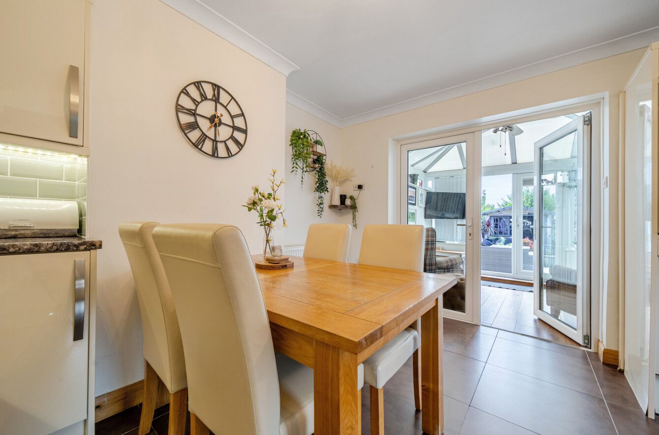 Semi Detached House for sale in York, Highthorn Road, York, YO31 9HE, 1103 m²