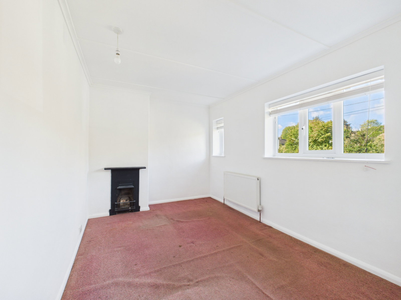 Terraced House for sale in Rochester, The Street, Upper Halling, Rochester, ME2