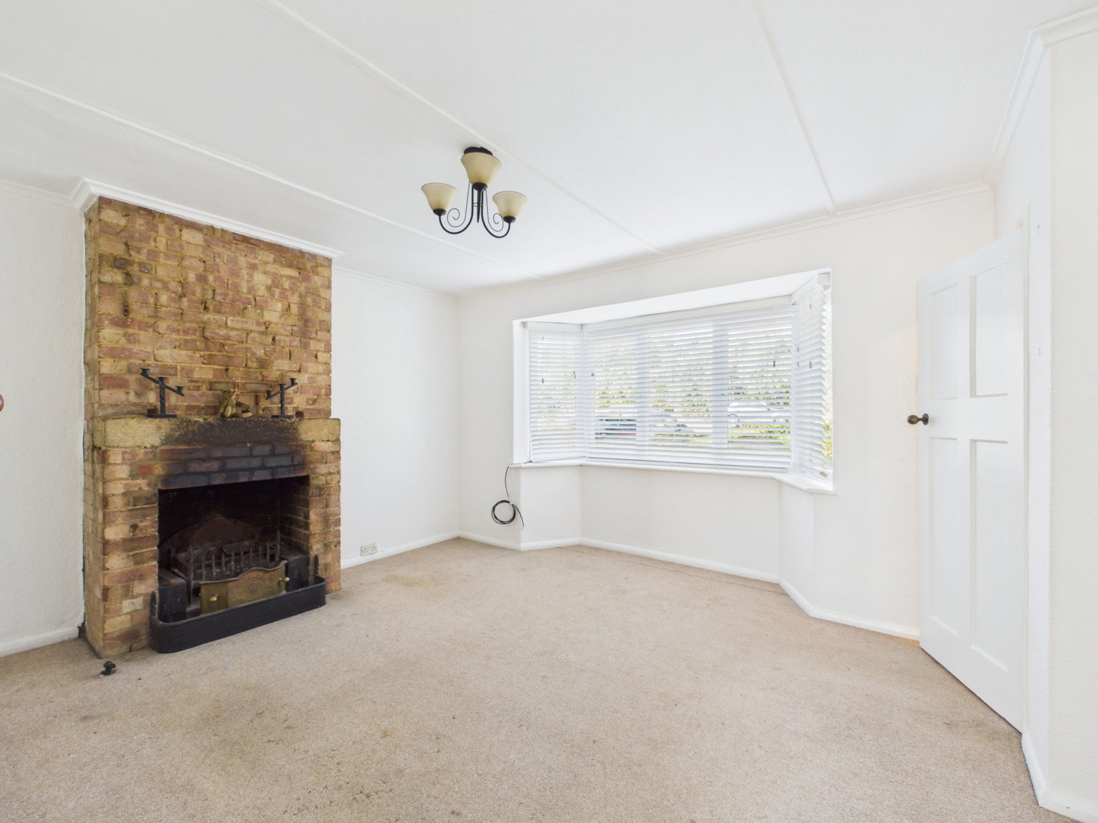 Terraced House for sale in Rochester, The Street, Upper Halling, Rochester, ME2