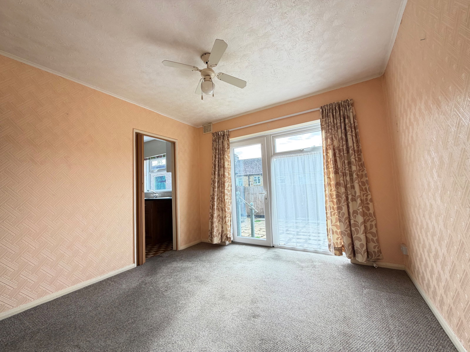 Semi Detached House for sale in Margate, Yoakley Square, Margate, CT9 4BA