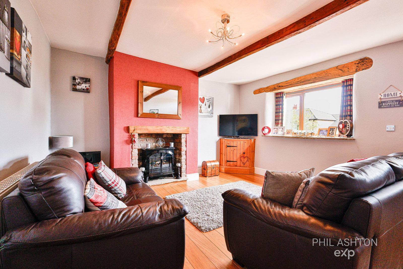 Cottage for sale in Burnley, Wheatley Lane Road, Fence, Burnley, BB12 9QA