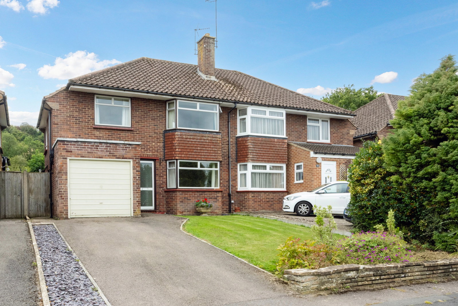 Semi Detached House for sale in Cheltenham, Ravensgate Road, Charlton Kings, Cheltenham, GL53 8NS