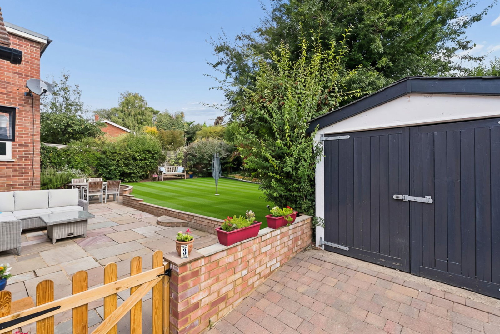 Semi Detached House for sale in Aylesbury, Little London, Whitchurch, Aylesbury, HP22, 1747 m²