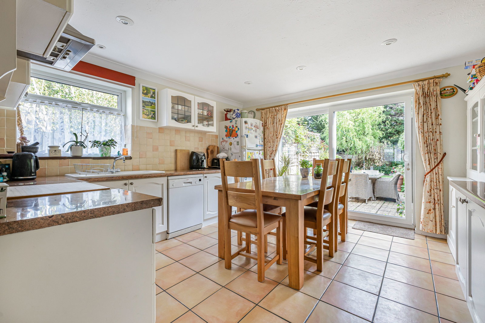 Semi Detached House for sale in Sevenoaks, Kingswood Road, Dunton Green, Sevenoaks, 1203 m²