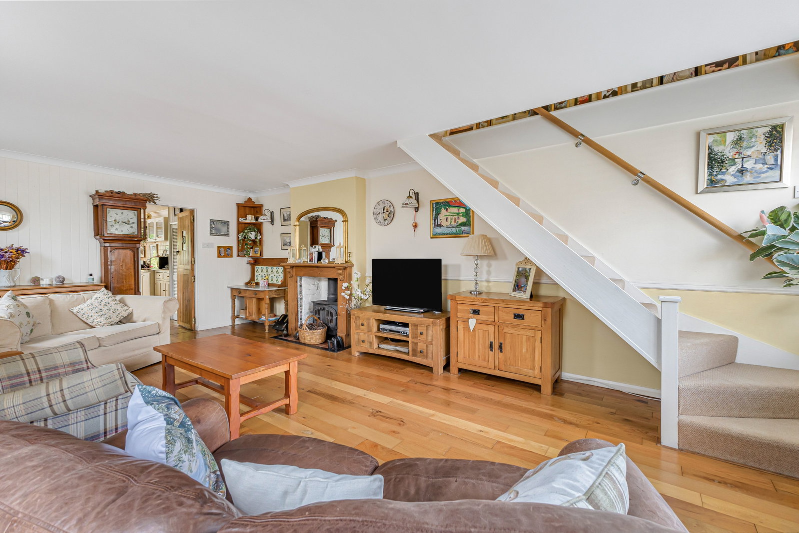 Semi Detached House for sale in Sevenoaks, Kingswood Road, Dunton Green, Sevenoaks, 1203 m²