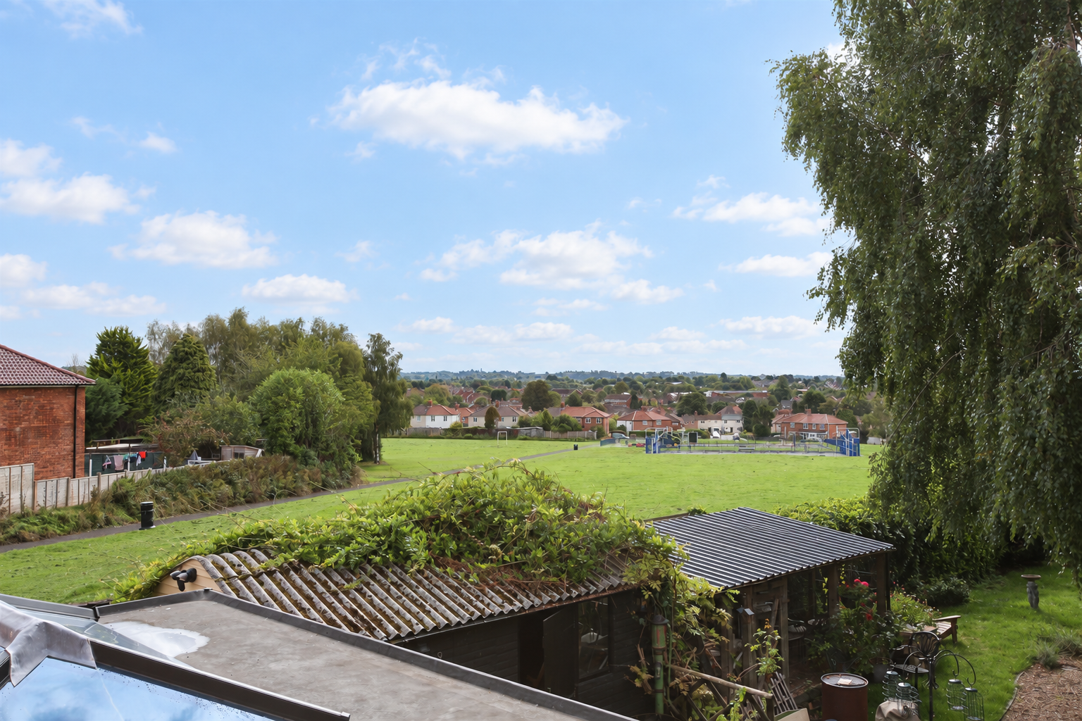 Terraced House for sale in Bromsgrove, Perryfields Road, Bromsgrove, B61 8TB