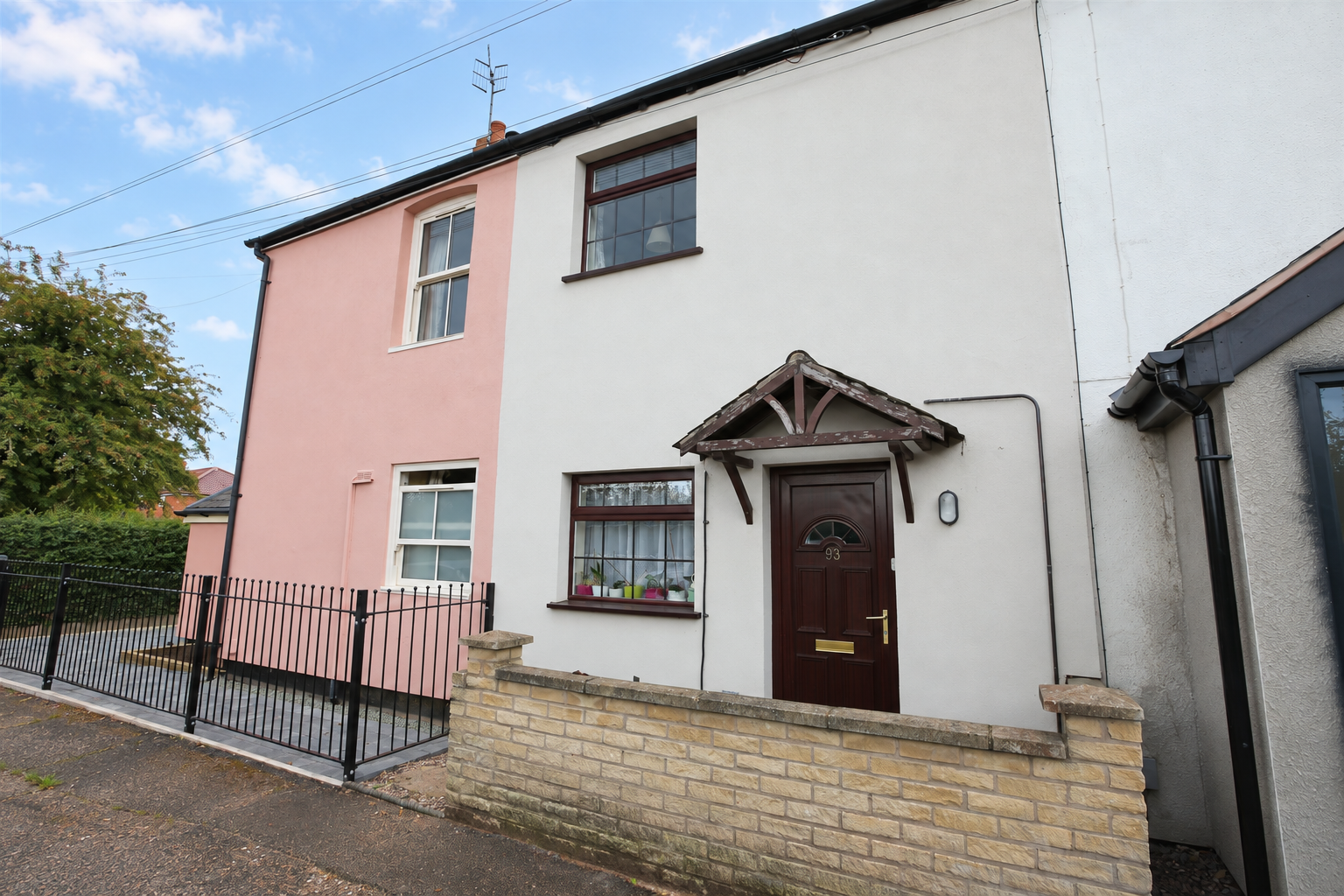Terraced House for sale in Bromsgrove, Perryfields Road, Bromsgrove, B61 8TB
