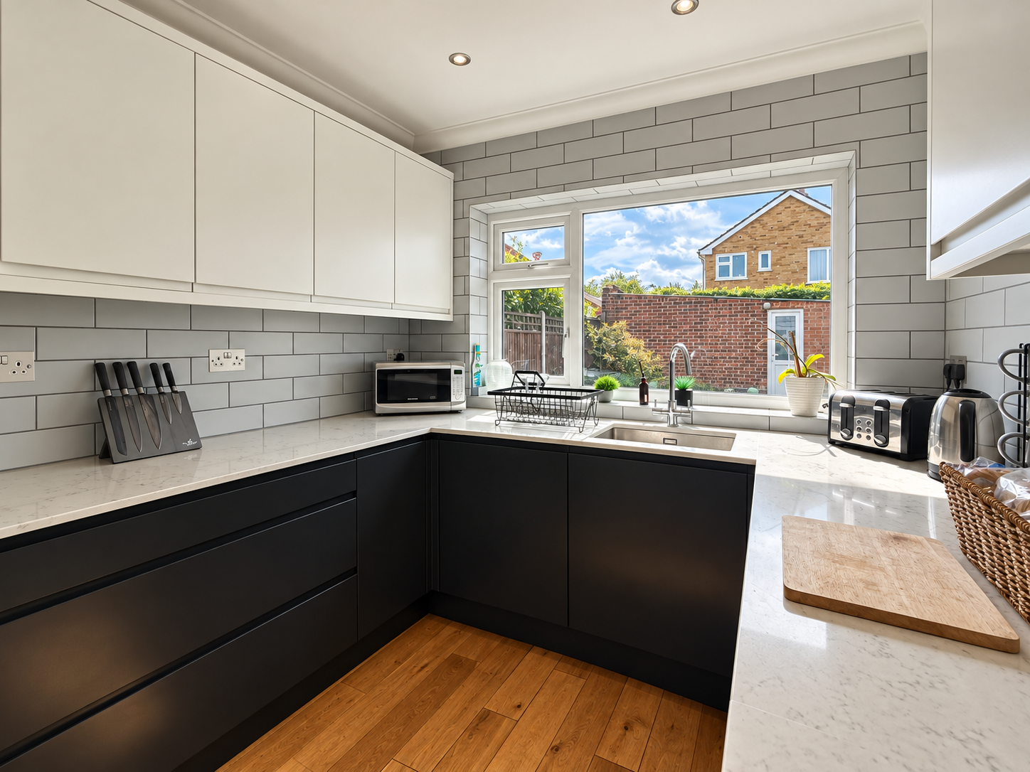 Detached House for sale in Margate, Canterbury Road, Margate, CT9 5JP, 1302 m²