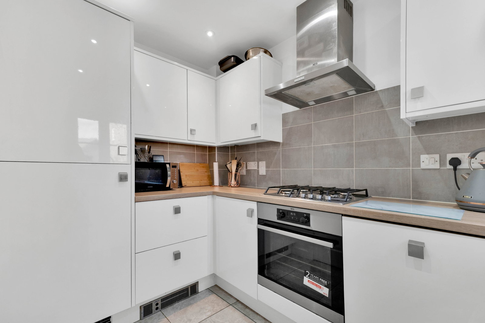 Semi Detached House for sale in Loughborough, Lovett Crescent, Mountsorrel, Loughborough, LE12 7ZE
