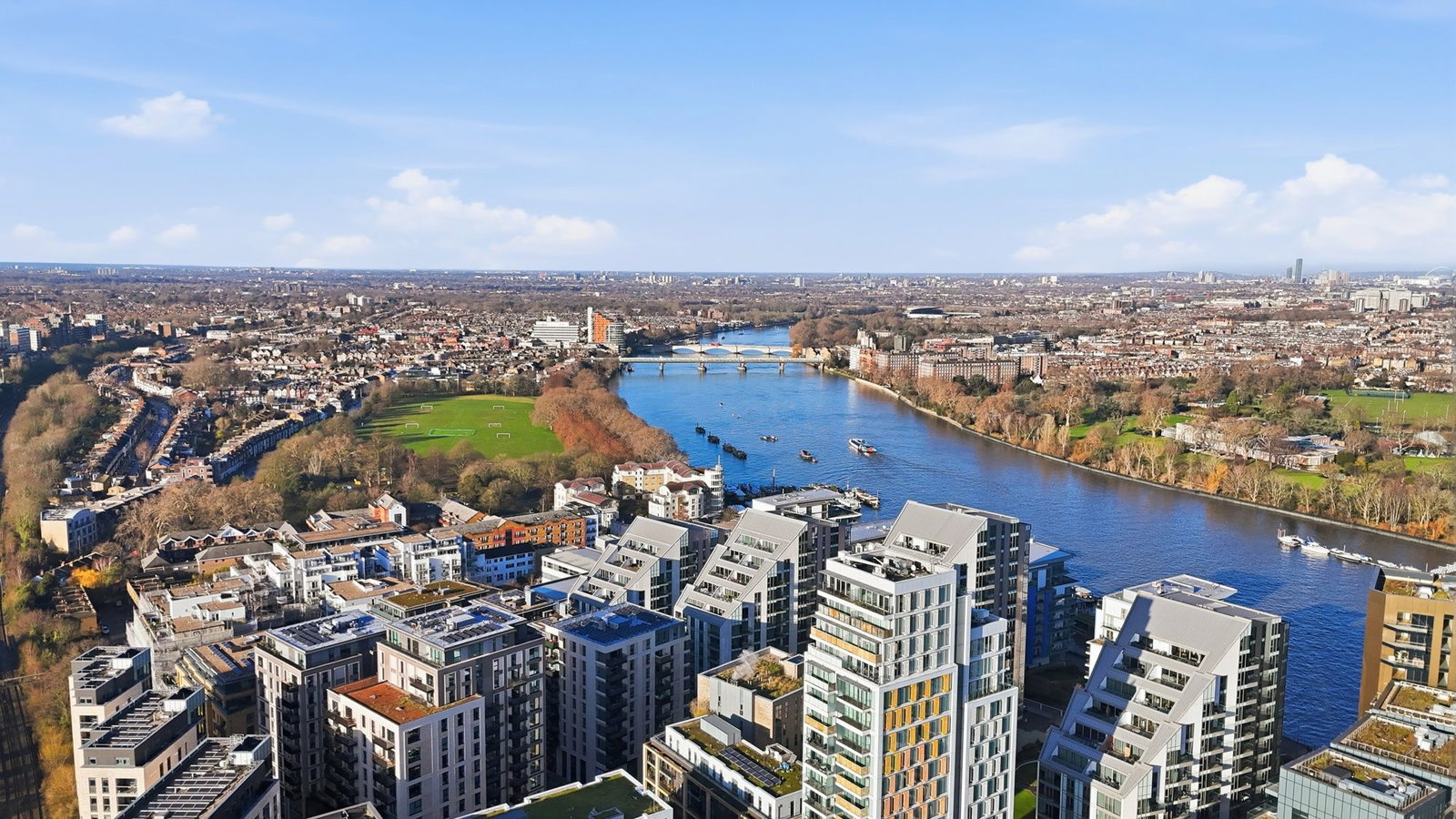 Apartment for sale in London, Linton House, SW18