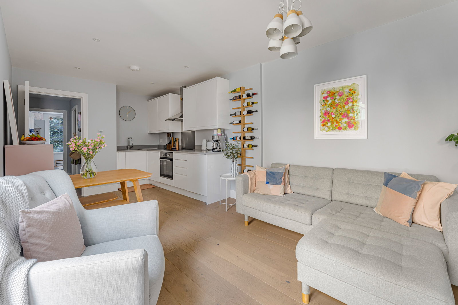 Ground Floor Flat for sale in London, Longmans Mews, London, SW20 8DH