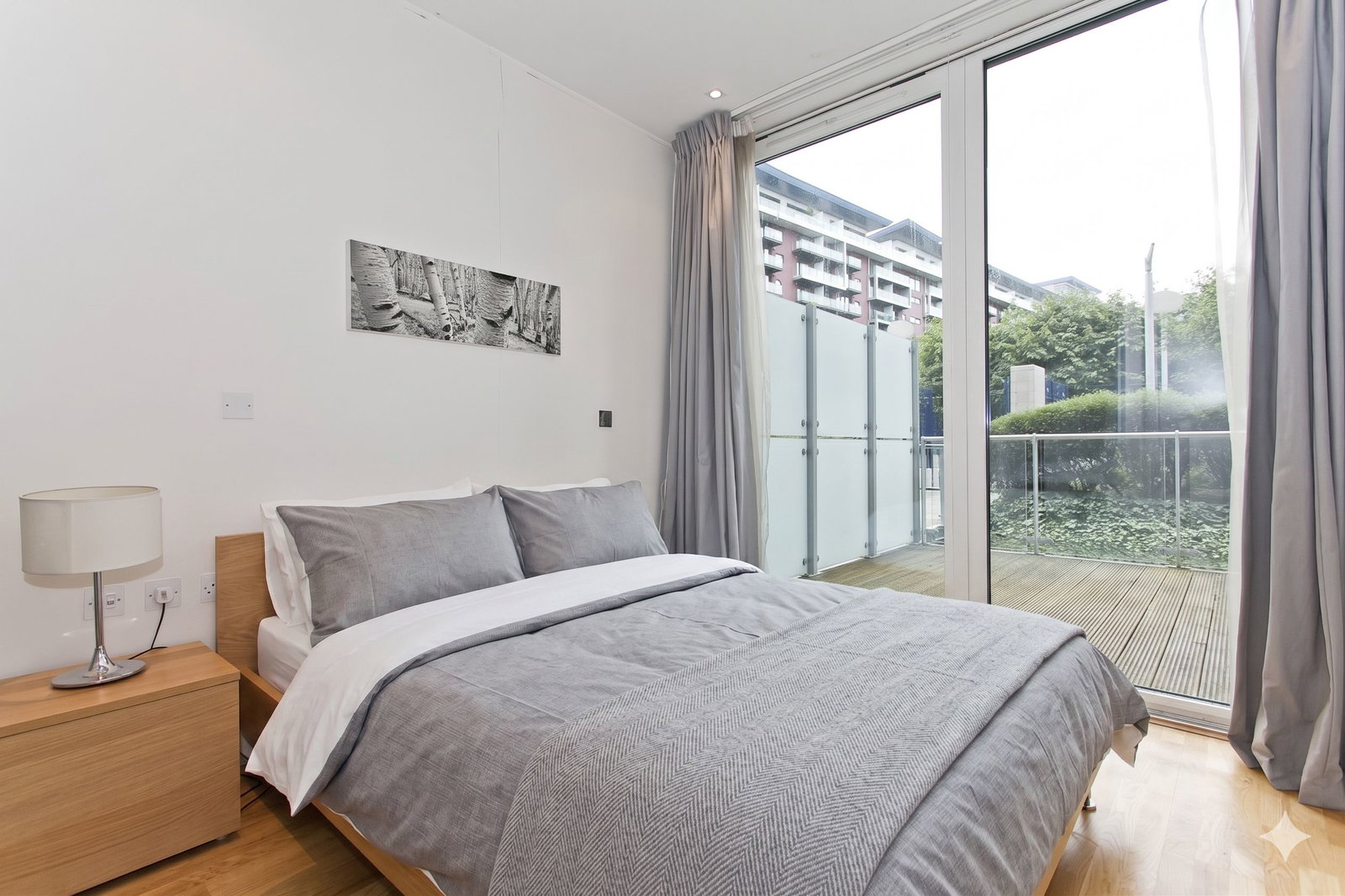 Apartment for sale in London, Queenstown Road, London, SW11, 472 m²
