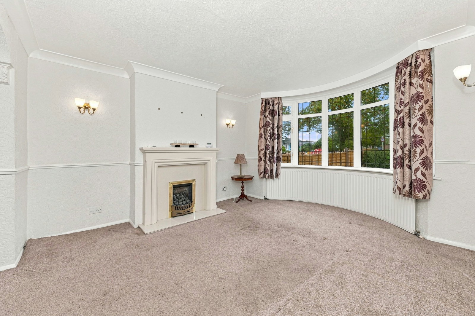 Semi Detached House for sale in Leeds, Ring Road, Halton, Leeds, LS15 7AE