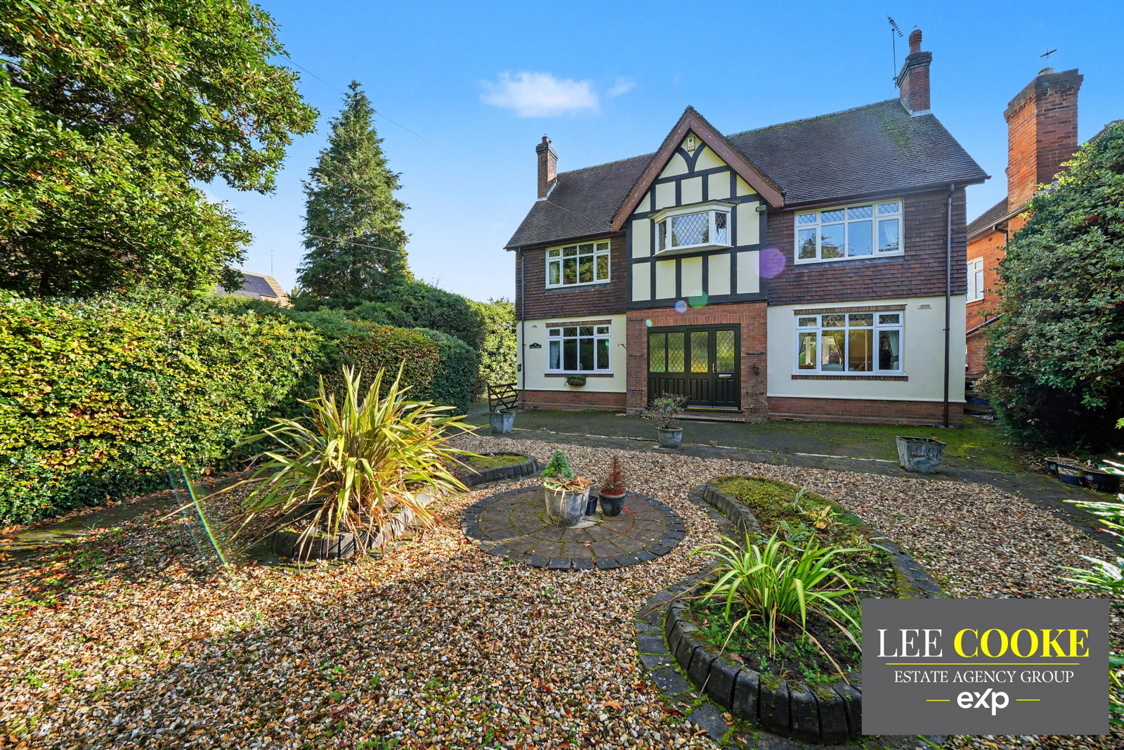 Detached House for sale in Stafford, Rowley Avenue, Rowley Park, Stafford, ST17 9AA