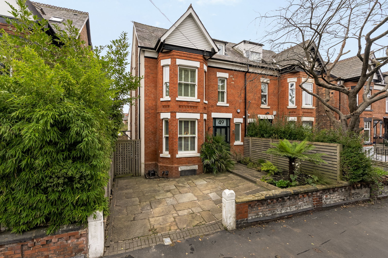 Semi Detached House for sale in Manchester, Zetland Road, Chorlton, 2000 m²