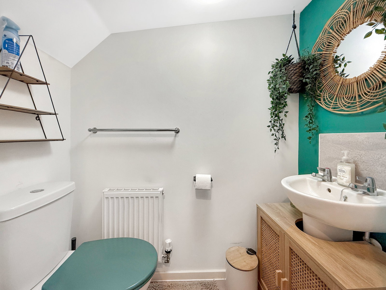 Terraced House for sale in Westbury, Flint Crescent, Westbury, BA13
