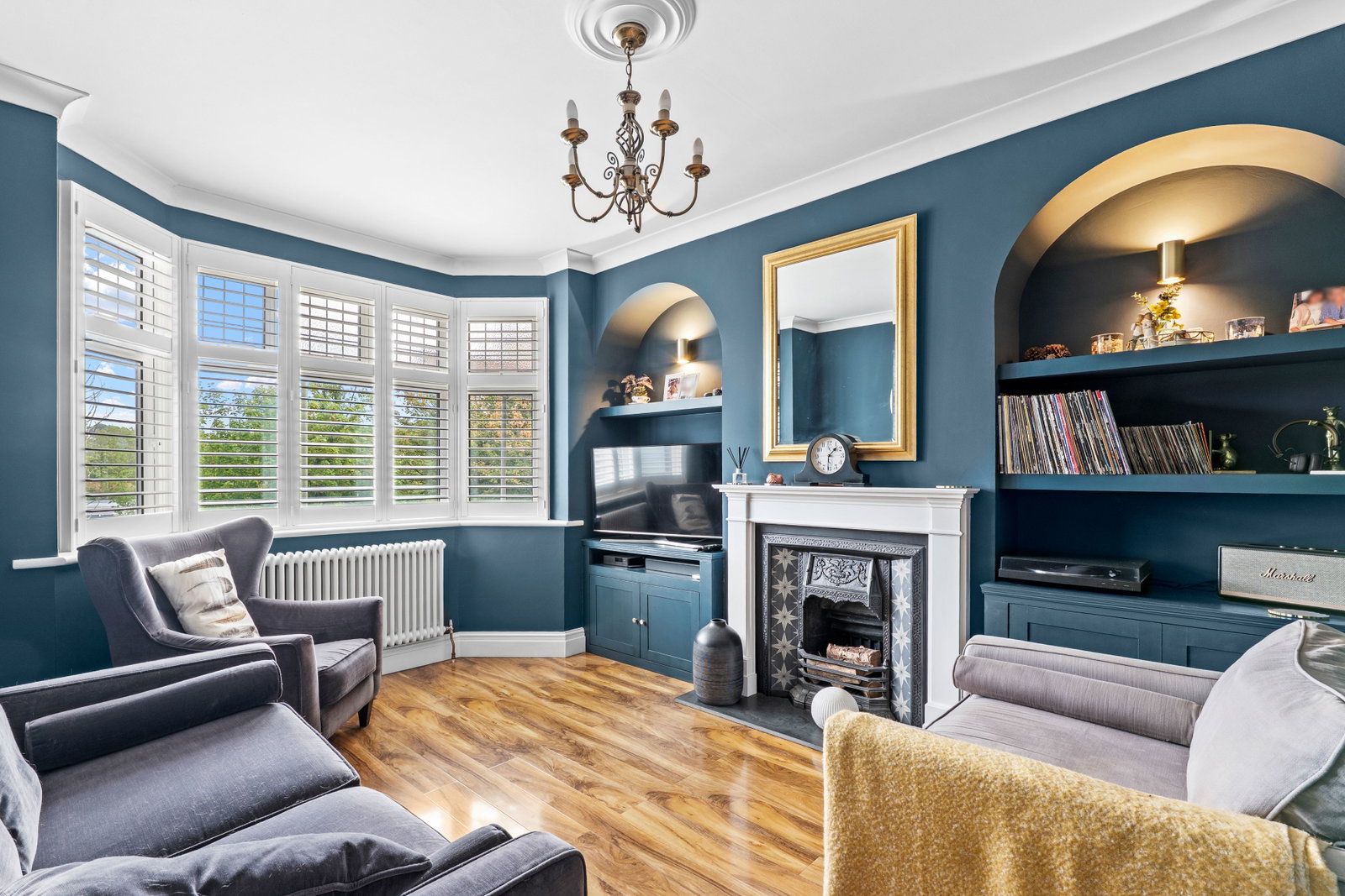 Semi Detached House for sale in Caterham, Stafford Road, Caterham, CR3 6NP