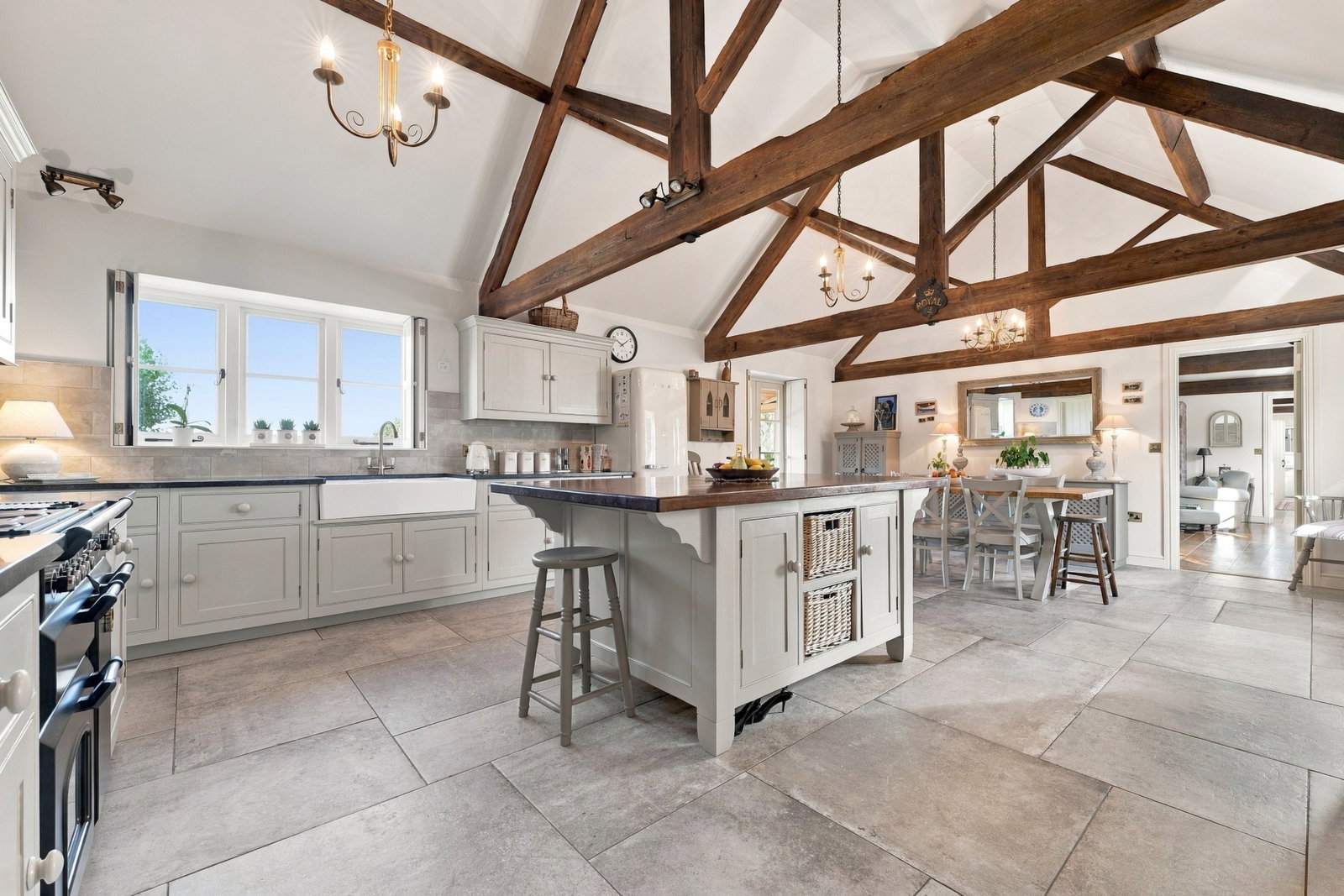Barn Conversion for sale in Newark, The Old Byre, Cromwell, 1858 m²
