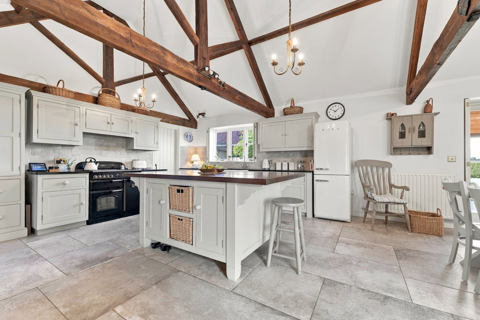 Barn Conversion for sale in Newark, The Old Byre, Cromwell, 1858 m²