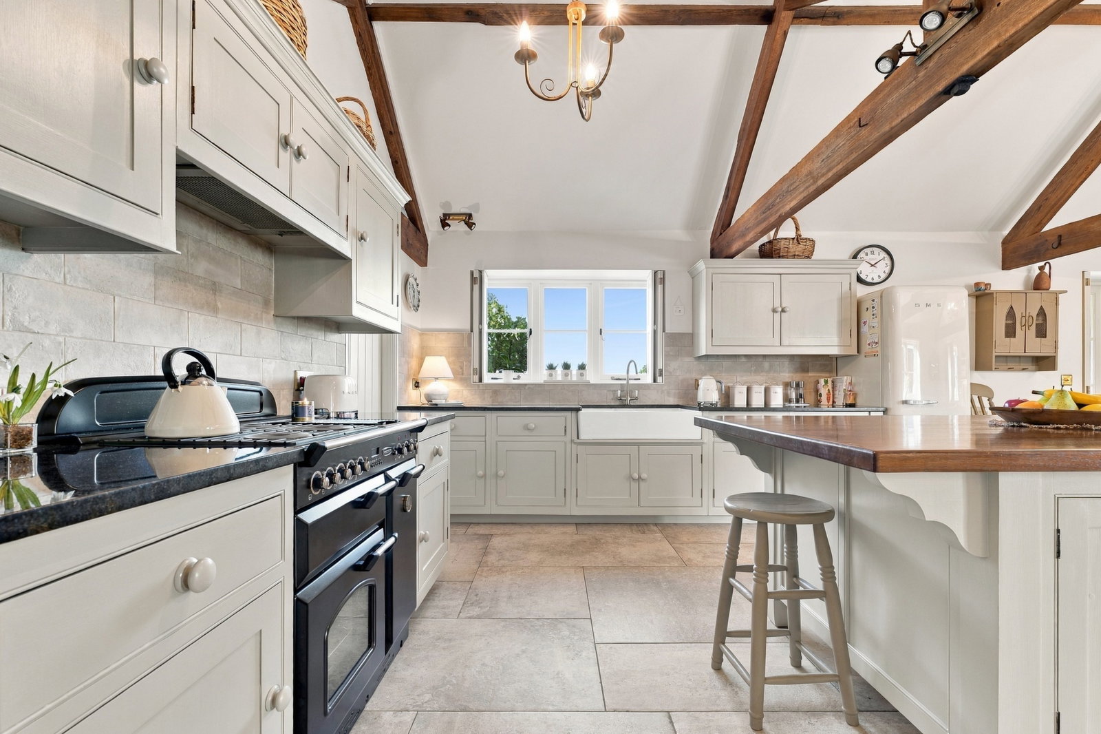 Barn Conversion for sale in Newark, The Old Byre, Cromwell, 1858 m²