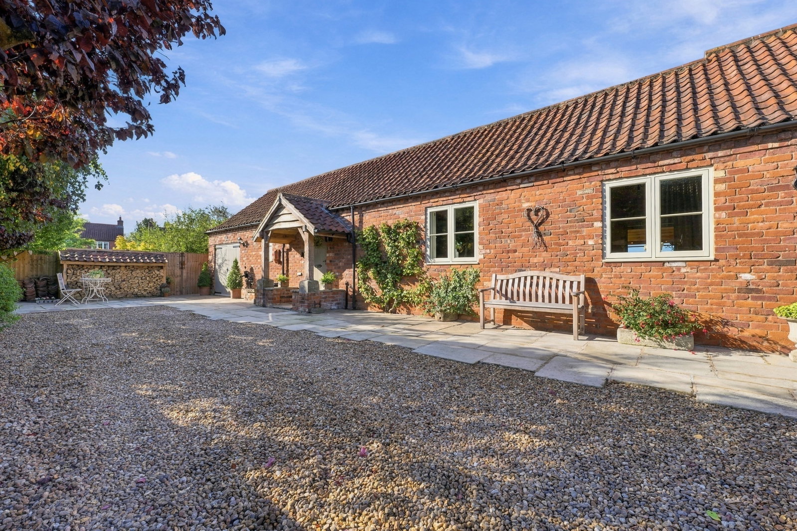 Barn Conversion for sale in Newark, The Old Byre, Cromwell, 1858 m²