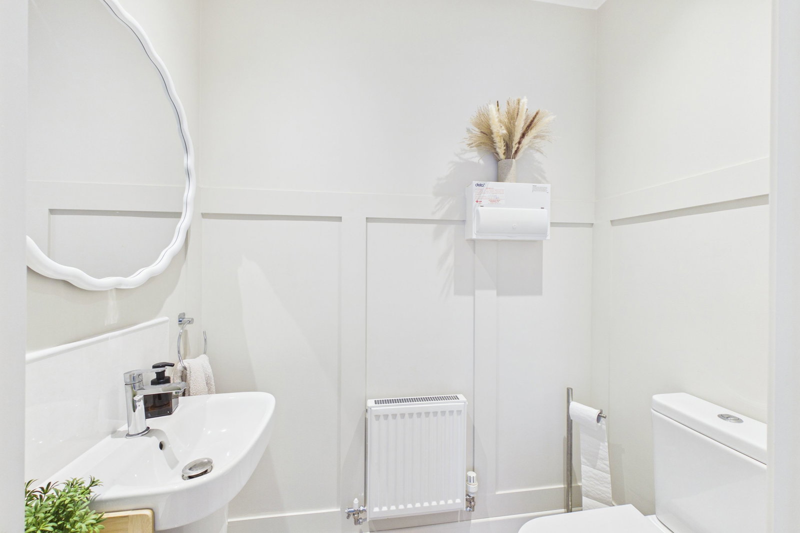 Detached House for sale in Attleborough, Halifax Close, Attleborough NR17, 1075 m²