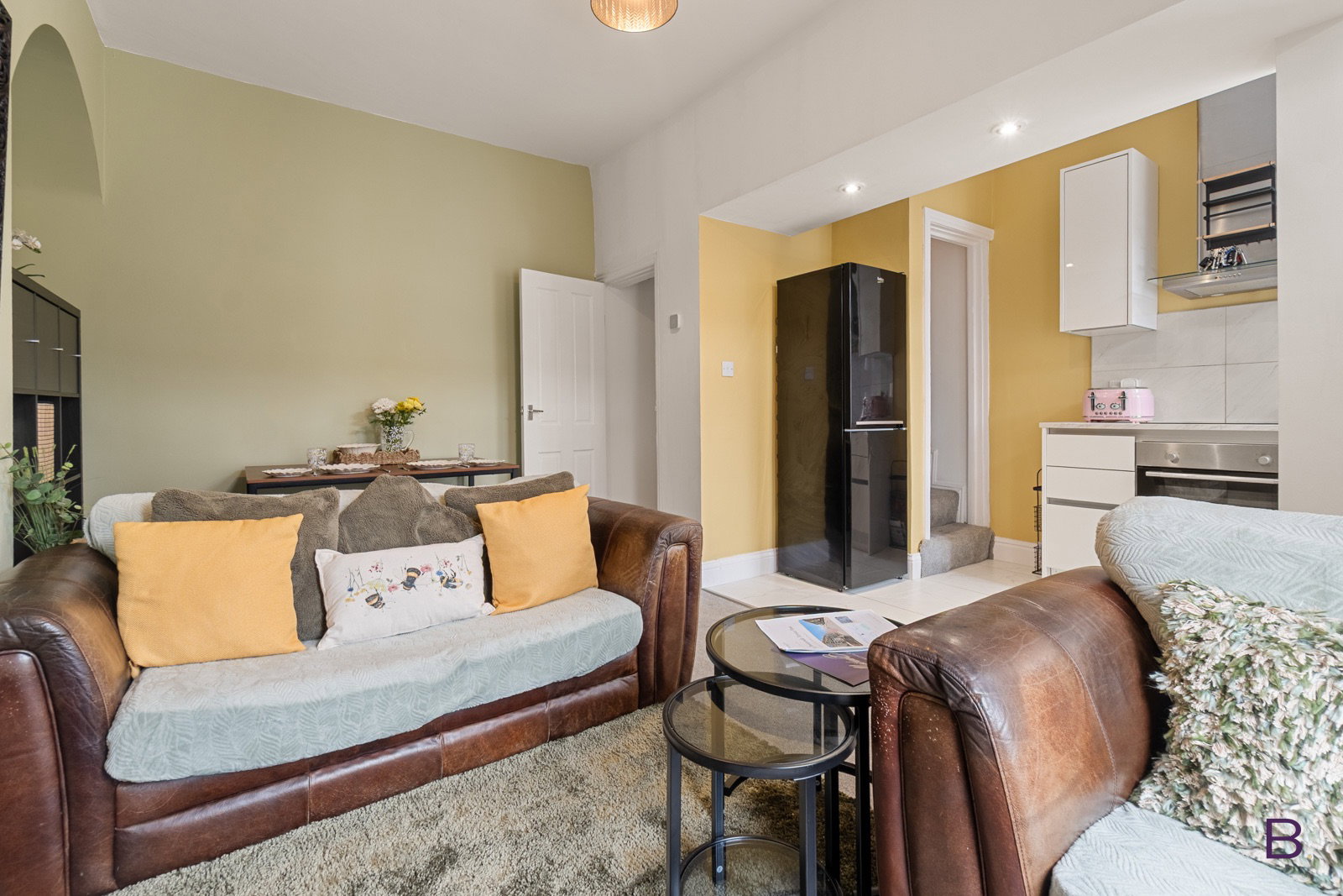 Terraced House for sale in Clayton, Pastureside Terrace East, Clayton, Bradford, BD14 6LP, 872 m²