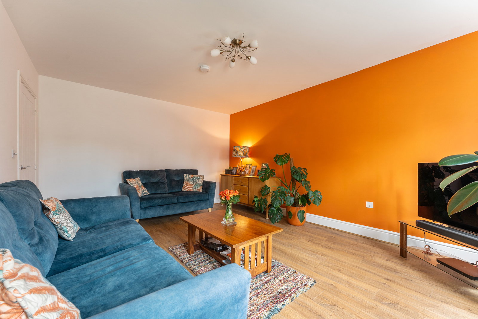 Detached House for sale in Salisbury, Melchester Road, Salisbury, SP2, 1382 m²