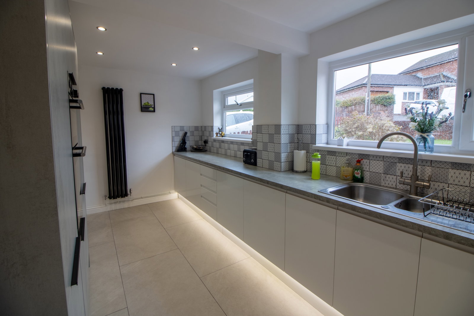Detached House for sale in Blackwood, Shannon Close, Pontllanfraith, Blackwood, NP12 2FW