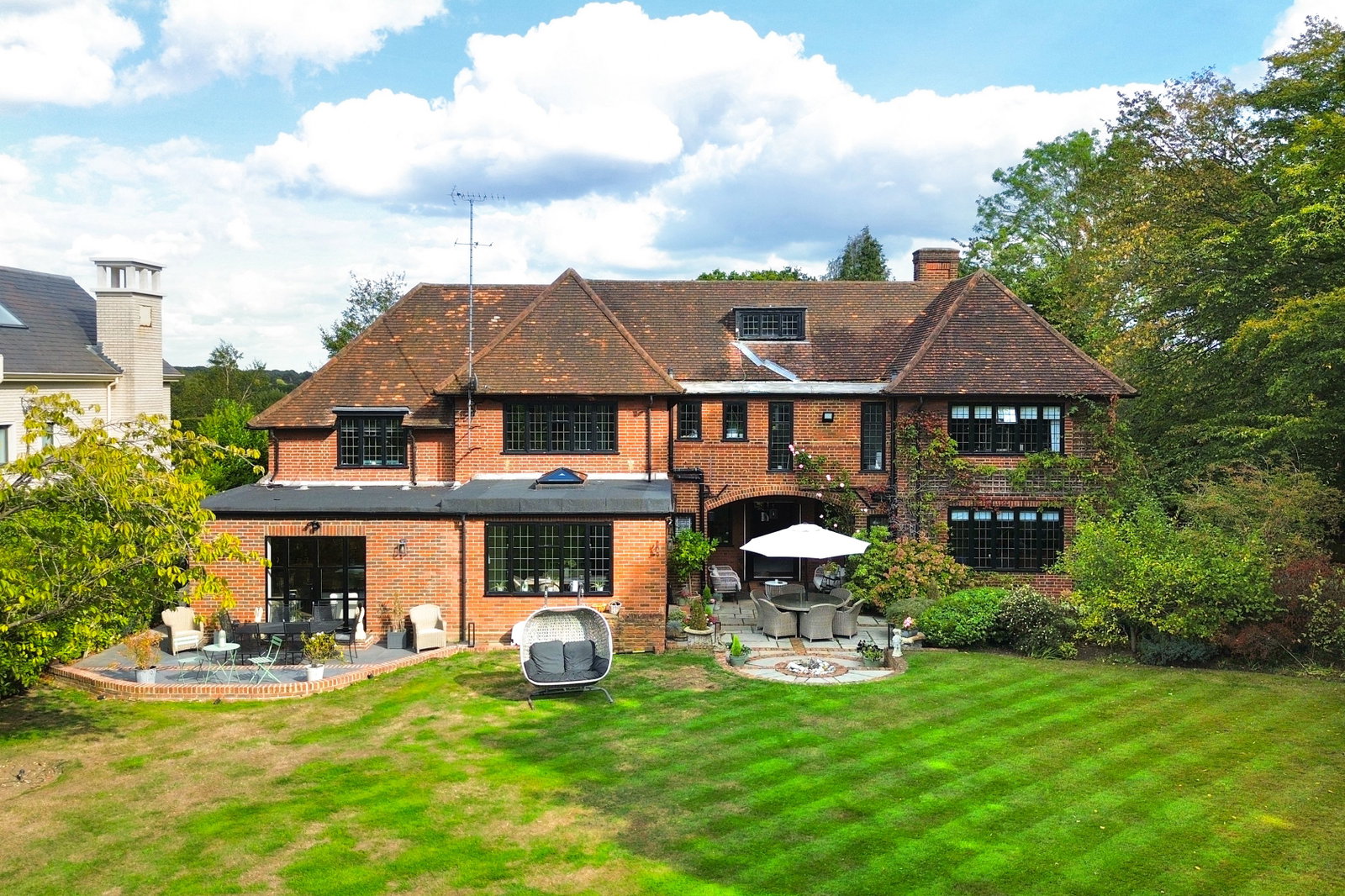 Detached House for sale in Radlett, Newlands Avenue, Radlett, WD7, 4720 m²