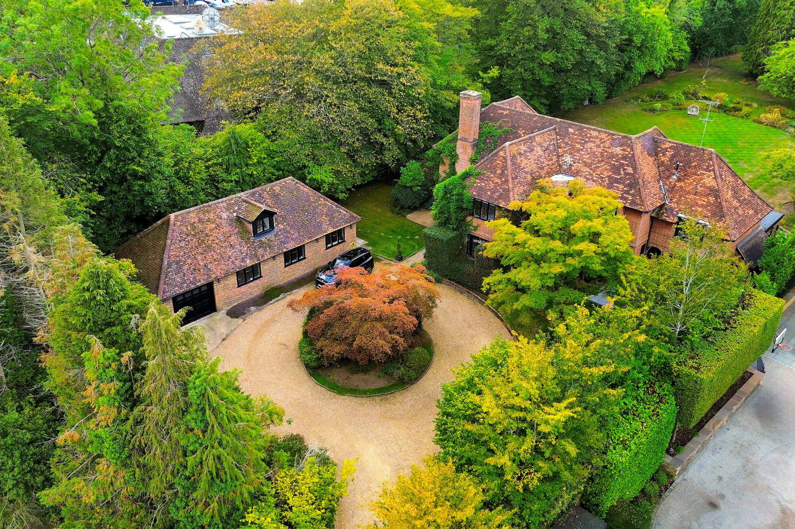 Detached House for sale in Radlett, Newlands Avenue, Radlett, WD7, 4720 m²