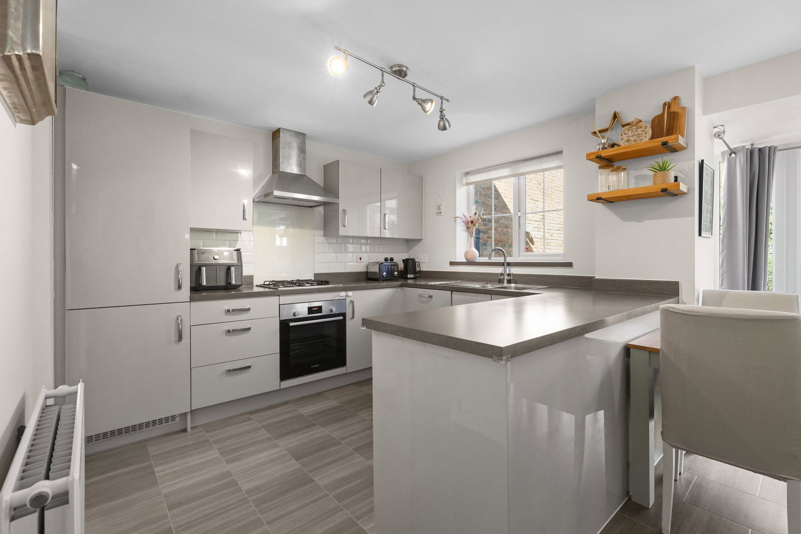 Detached House for sale in Milton Keynes, Maritime Way, Brooklands, Milton Keynes, MK10 7FS, 1442 m²