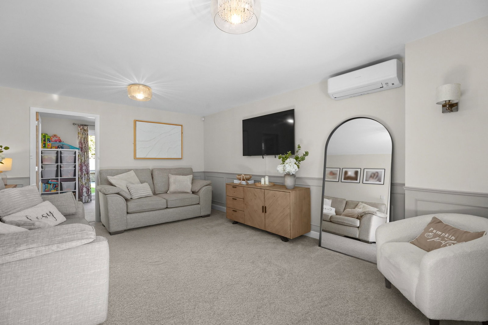 Detached House for sale in Milton Keynes, Maritime Way, Brooklands, Milton Keynes, MK10 7FS, 1442 m²