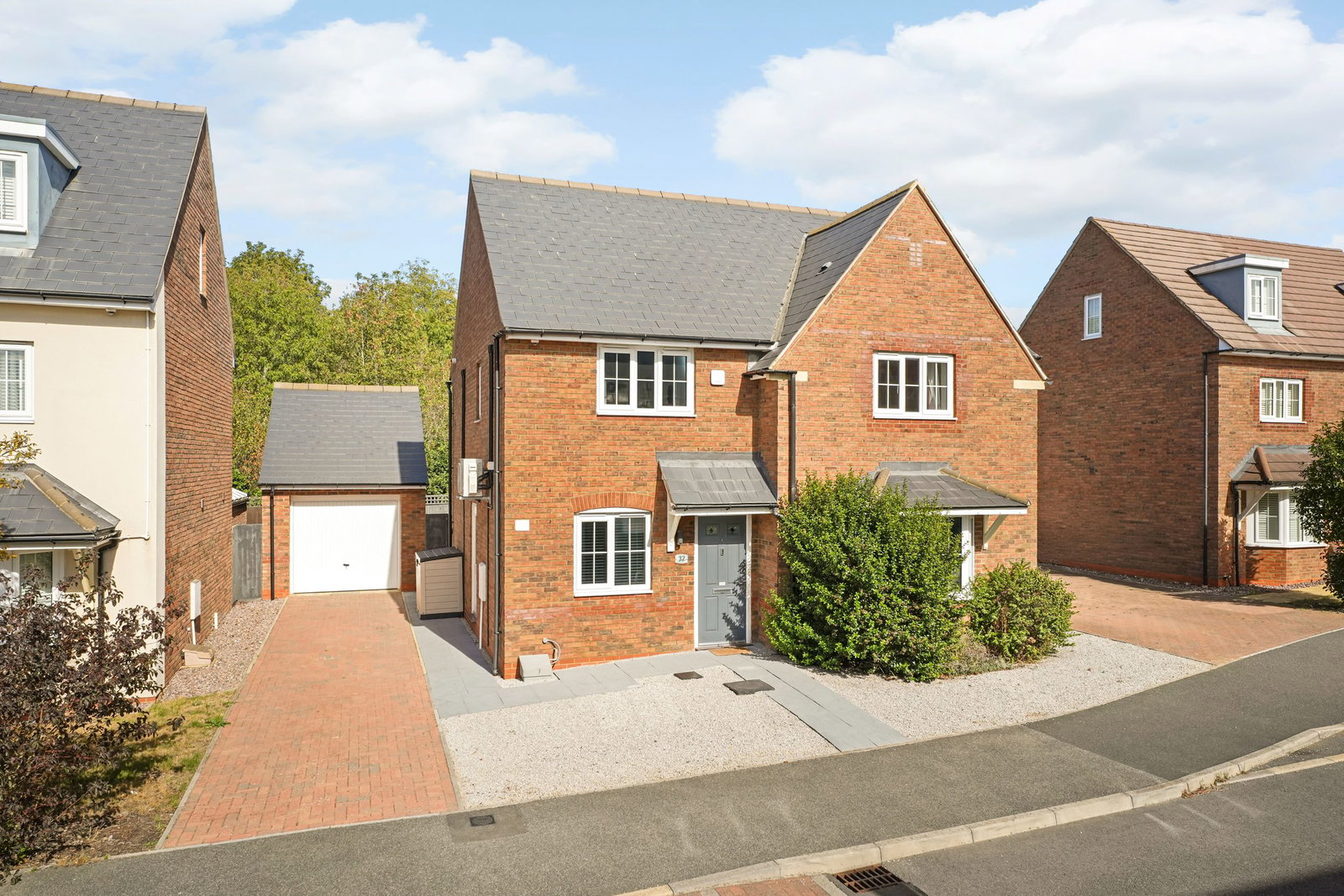Detached House for sale in Milton Keynes, Maritime Way, Brooklands, Milton Keynes, MK10 7FS, 1442 m²
