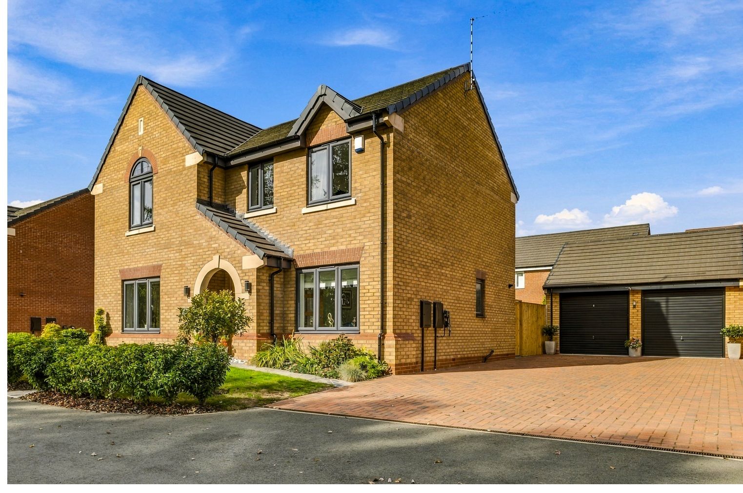 Detached House for sale in Nottinghamshire, Sylvester Court, Edwinstowe