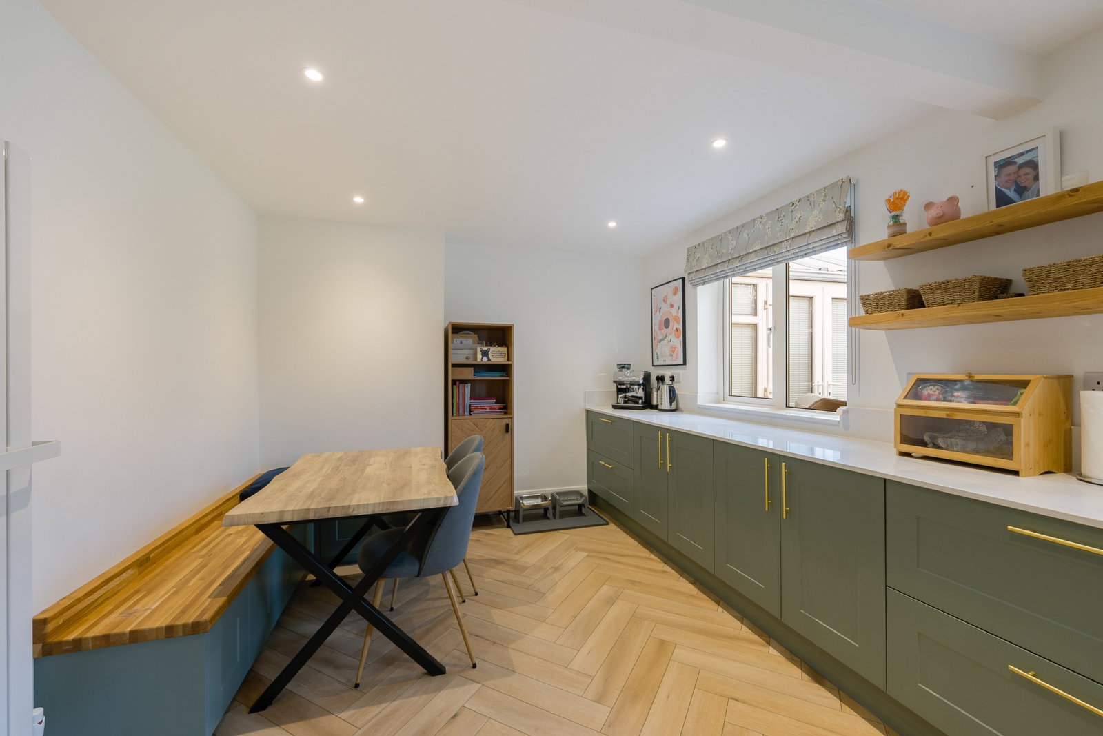 Detached House for sale in Grantham, Stephenson Avenue on Gonerby Hill Foot in Grantham, 1020 m²
