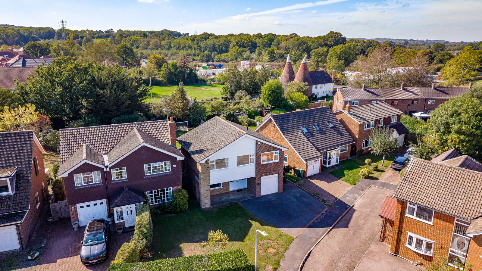 Detached House for sale in Tonbridge, The Greenways, Paddock Wood, Tonbridge, TN12 6LS, 1534 m²
