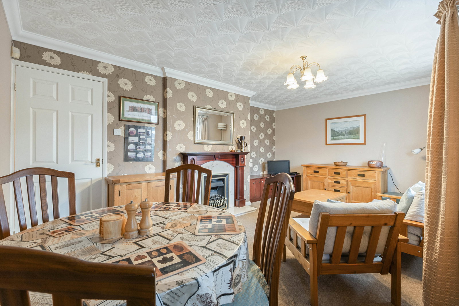 Bungalow for sale in Castleford, Mayors Walk, Castleford, 65 m²