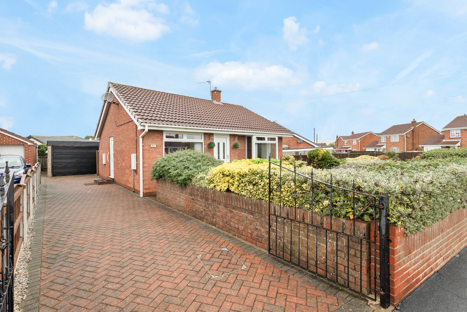 Bungalow for sale in Castleford, Mayors Walk, Castleford, 65 m²