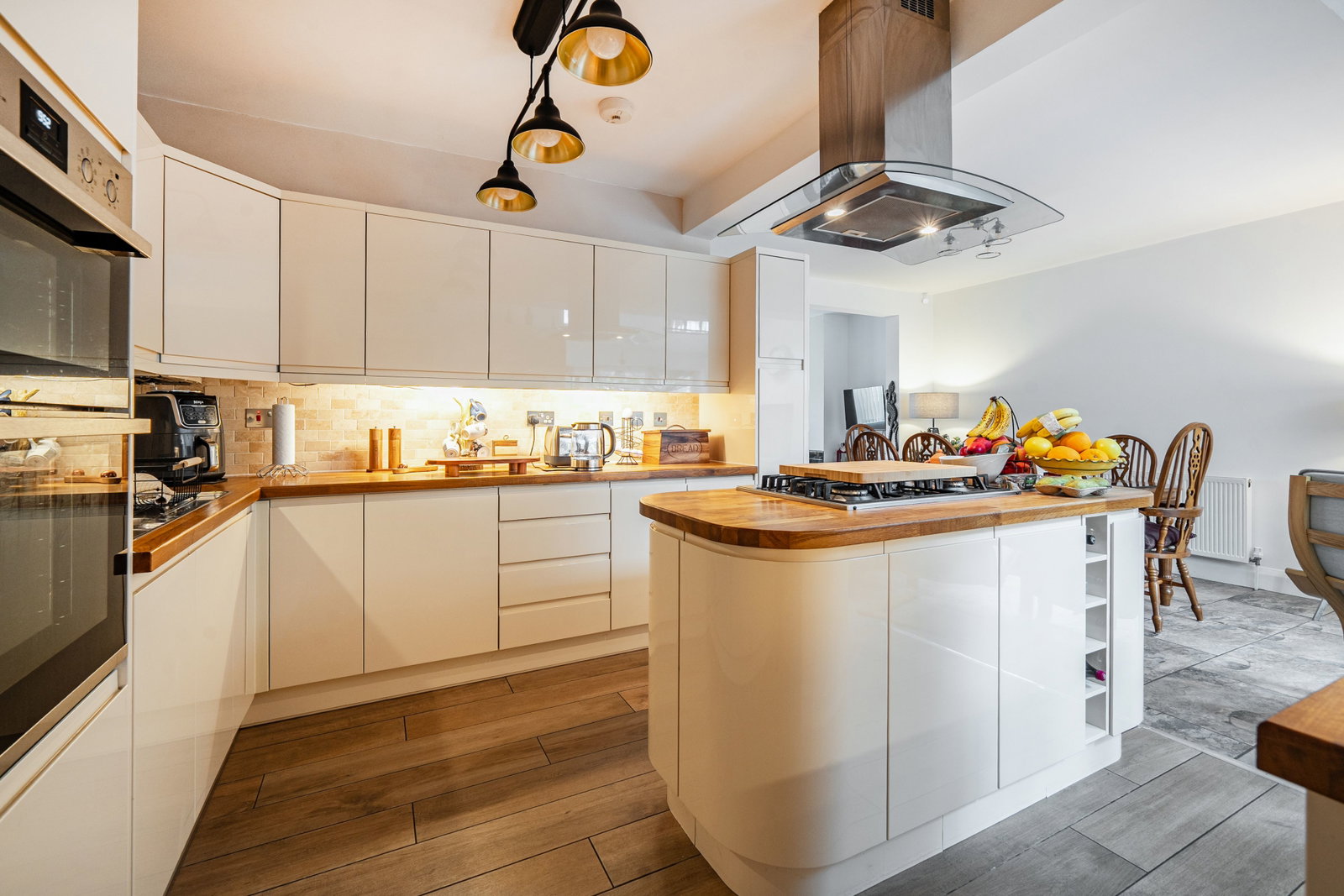 Semi Detached House for sale in Kidderminster, Chester Road North, Kidderminster, DY10 2RS